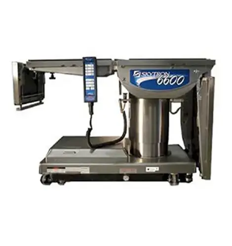 Skytron 6600 Surgical Table